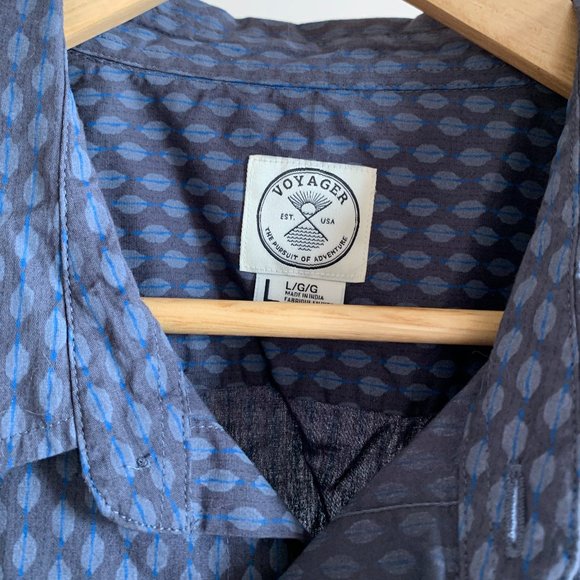 NWOT- Voyager Mens Button Down Short Sleeve Shirt - Bundle 3 T-shirts for $20! - Picture 2 of 6